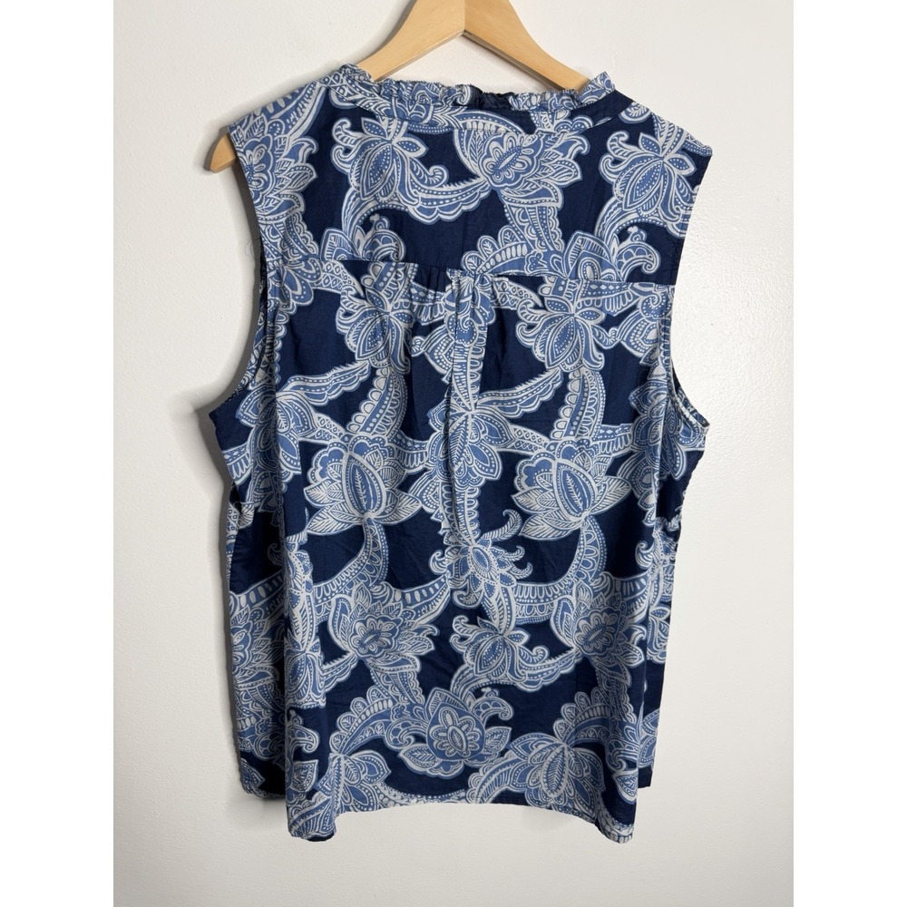Talbots Navy and White Sleeveless Paisley V-Neck Blouse - Picture 3 of 7